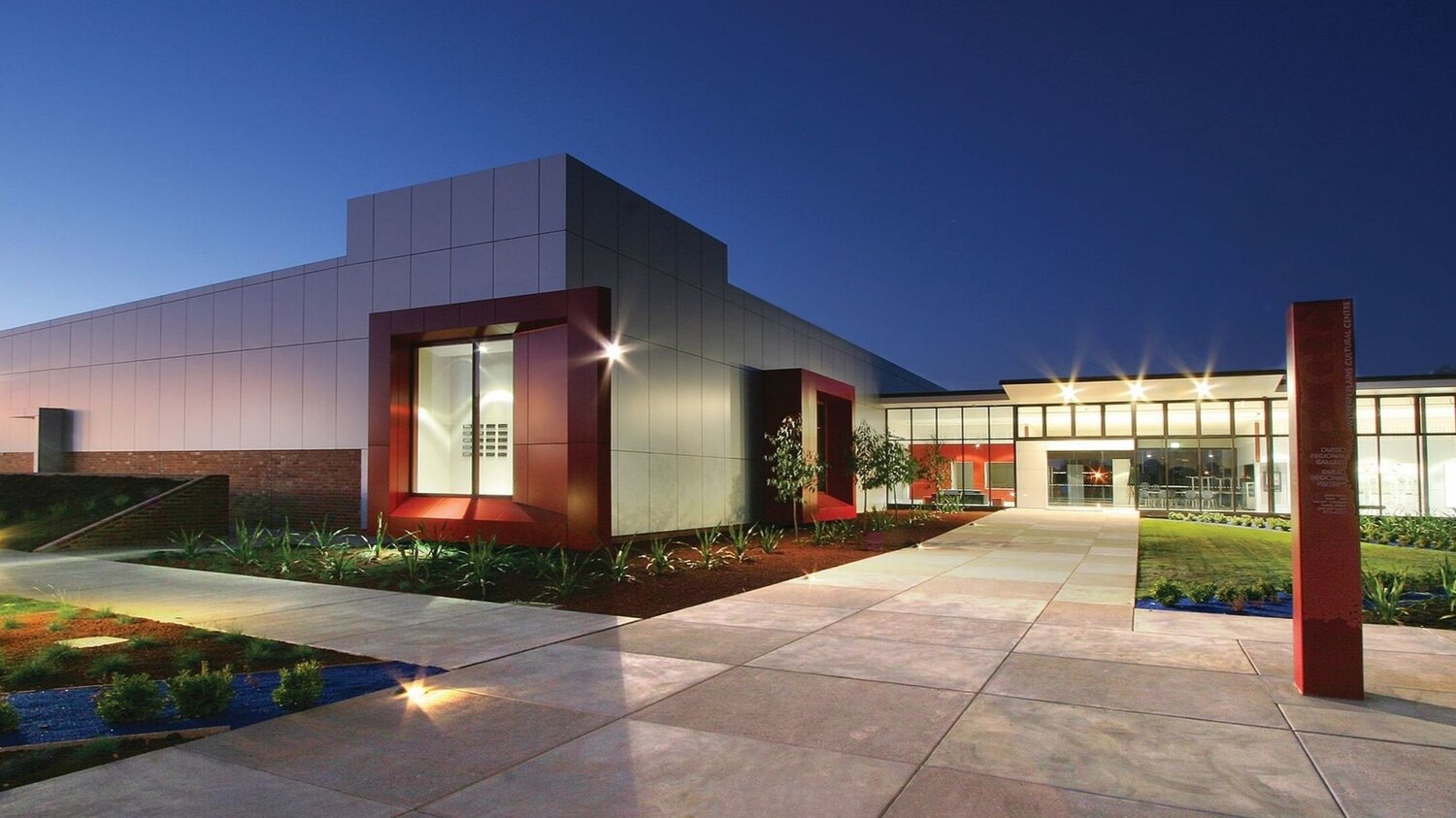 Western Plains Cultural Centre